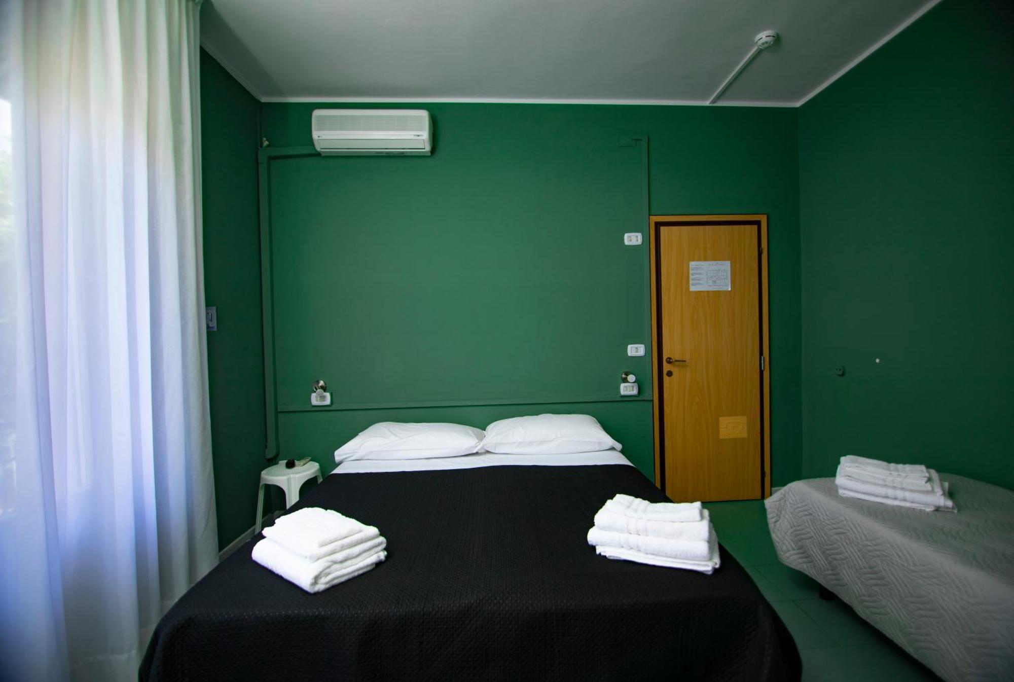Hotel Montebello